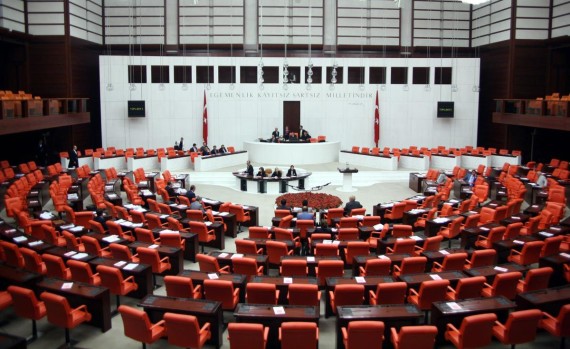 Fark ücretle ilgili kanun tasarısının Plan ve Bütçe Komisyonunda kabul edilmesi konulu habe Fark ücretle ilgili kanun tasarısının Plan ve Bütçe Komisyonunda kabul edilmesi konulu habe